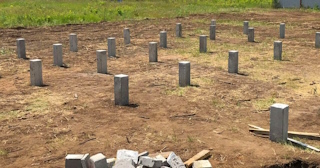 Фундамент на забивных жб сваях под ключ в Торжке - фундамент из забивных железобетонных свай цена от 3197 руб/м2
